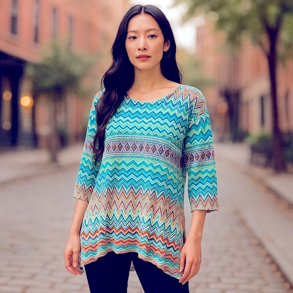 Ruby Rd. Vibrant Chevron Tunic Size PM - Picture 1 of 8